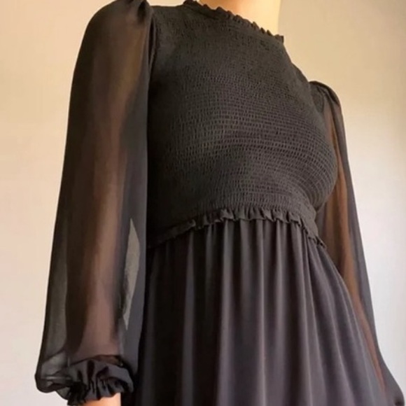 Aritzia Wilfred Rosalyn Smocked Tiered Midi Dress, Size large. - Picture 10 of 10